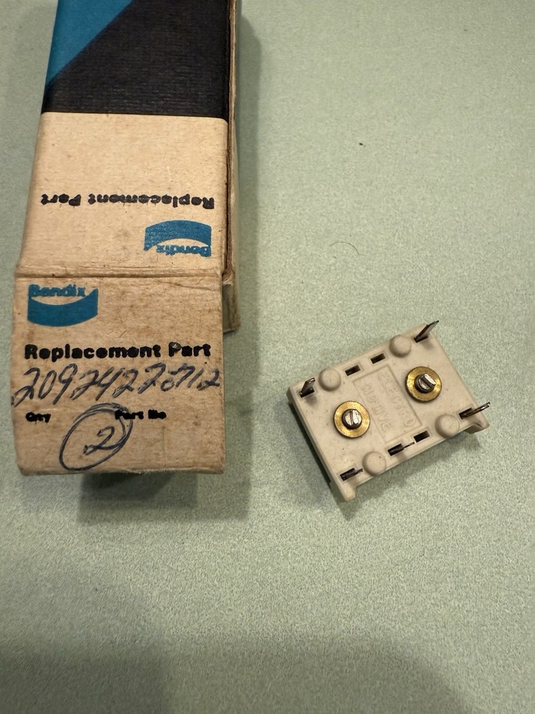 Bendix Radio Replacement Part 2092422-0712