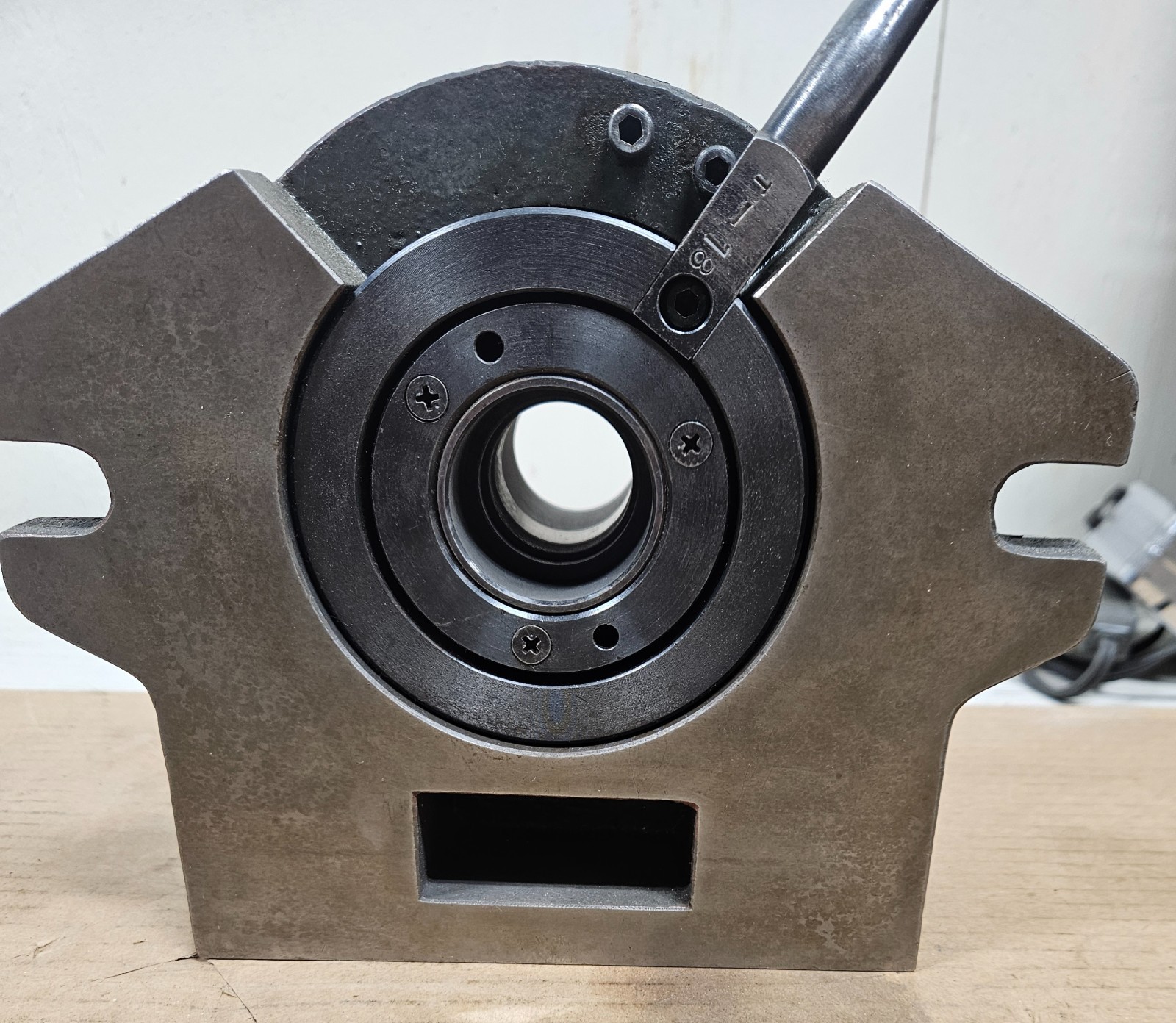 YUASA 550 005 HORIZONTAL/VERTICAL, 5C COLLET, 24 POSITION