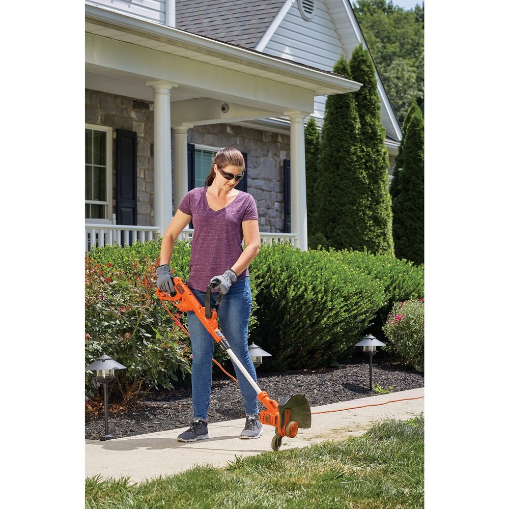 BLACK+DECKER String Trimmer, Electric, 14-Inch - BESTE620
