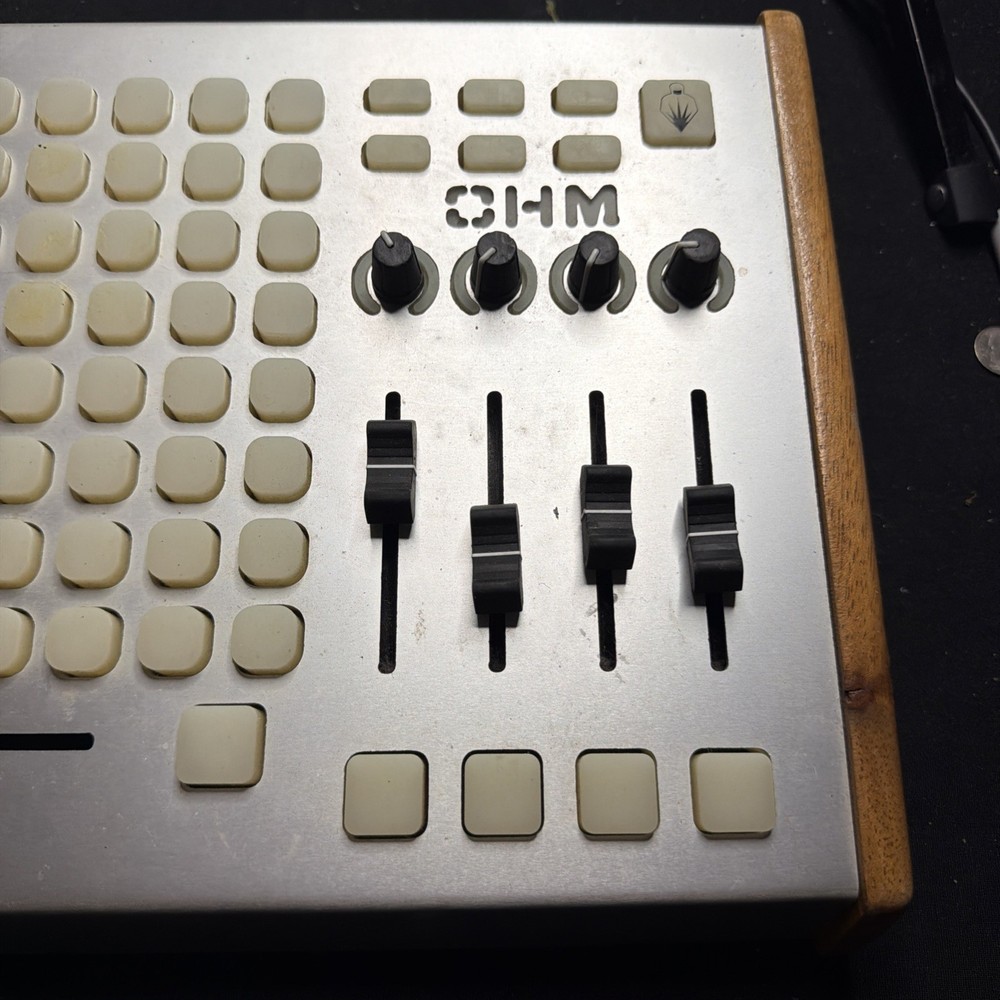 Livid Instruments Ohm Midi Controller
