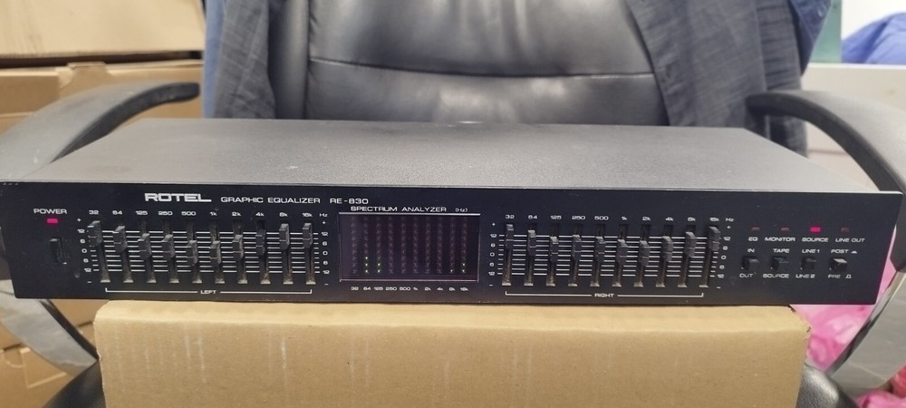ROTEL EQUALIZER RE 830 SPECTRUM ANALYZER VINTAGE TESTED