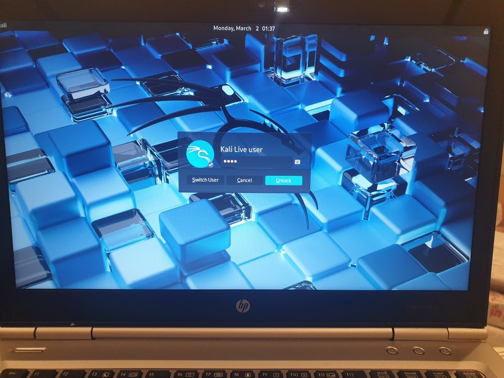 Linux Kali 2025.4, 64-bit, Bootable Live and Install USB Flash Drive
