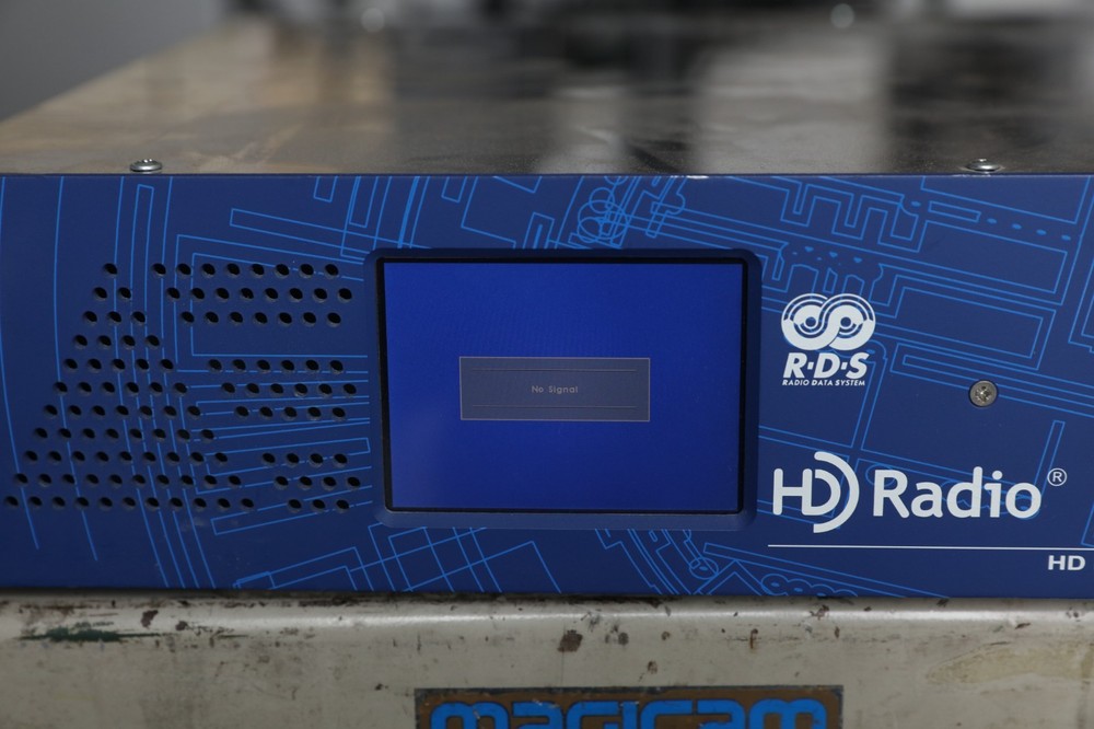Audemat-Aztec Golden Eagle HD Radio