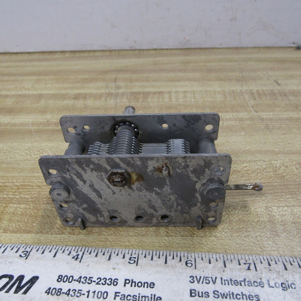 VARIABLE CAPACITOR 375 pF 11 to 374 pF