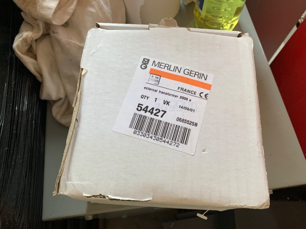 New Merlin Gerin # 685 525A 2000A Continuous Rating Neutral Current Sensor