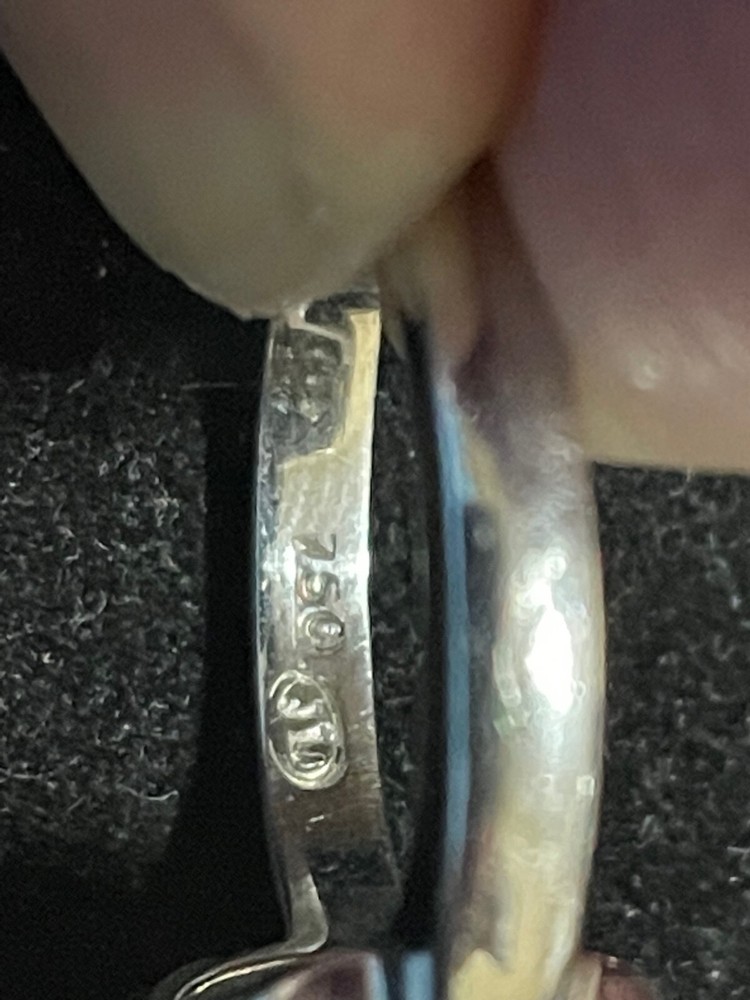 18k White Gold Diamond Ring Jan Logan