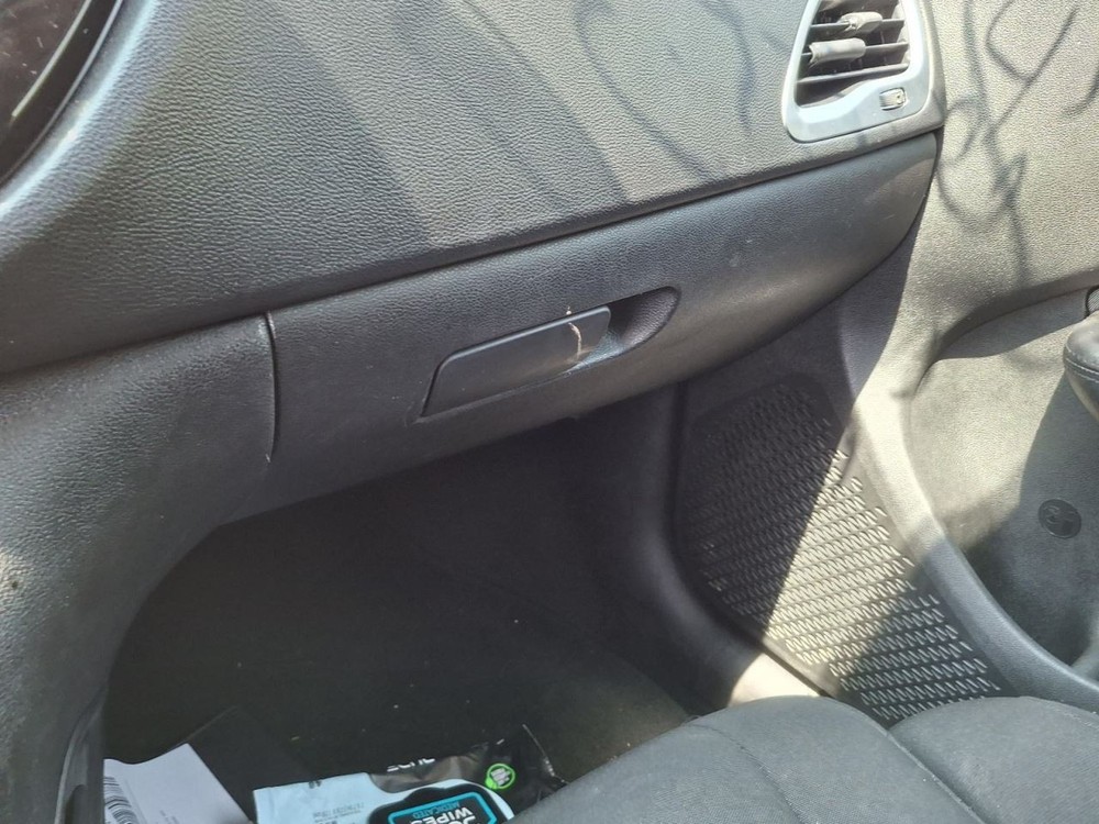 2013 Dodge Dart Display Screen OEM 594-01628 Used - Reprogramming Needed