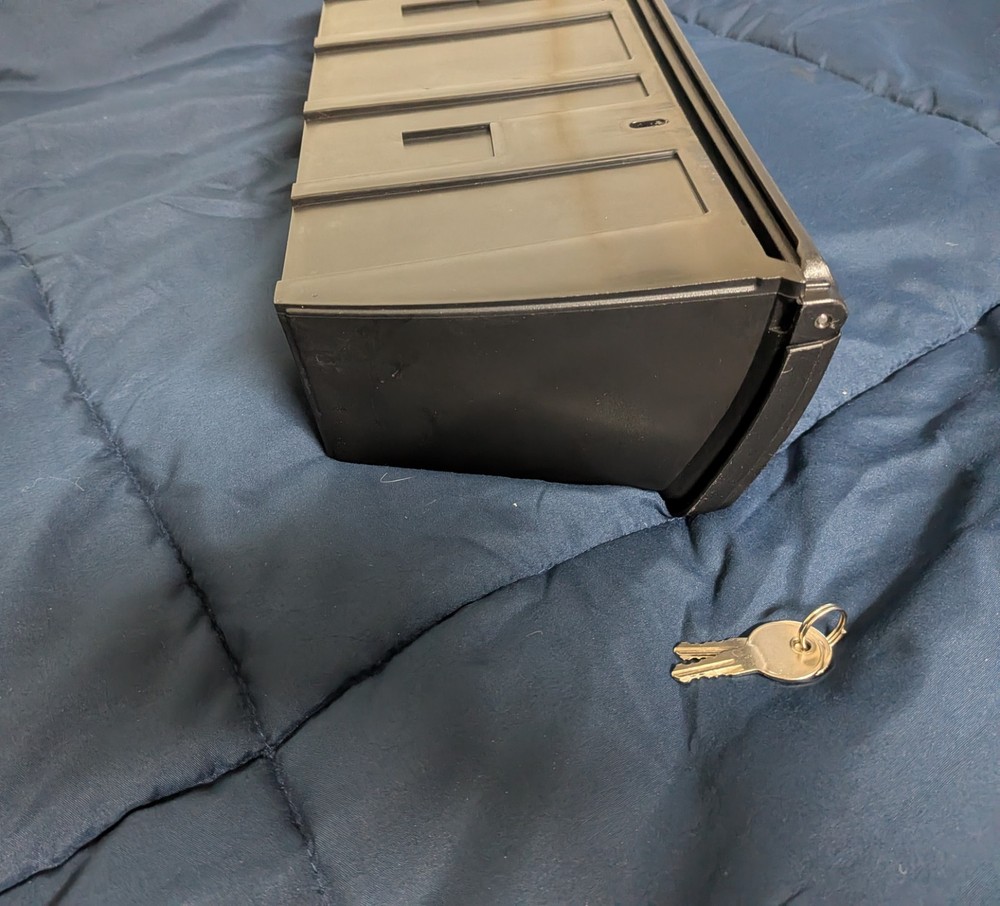 Classic Lockable Wall Mount Mailbox