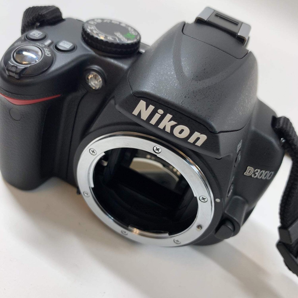 Nikon D3000 10.2MP DSLR Camera