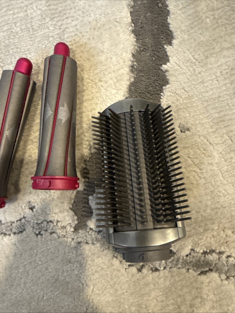 Dyson Attachments for Airwrap Multi/styler.