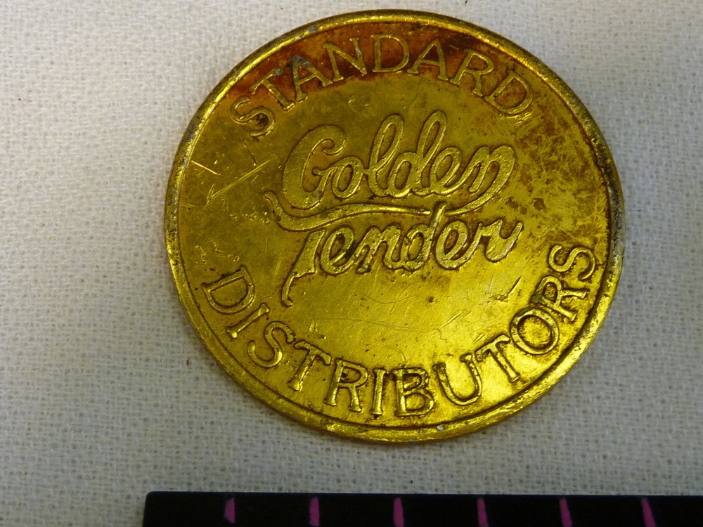 STANDARD DISTRIBUTORS GOLDEN TENDER $5 TOKEN