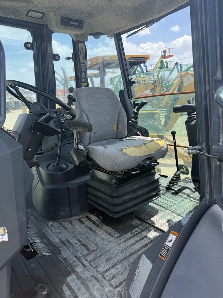 John Deere 310SK Backhoe