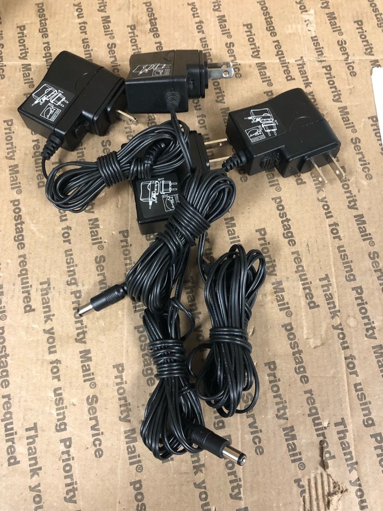 (7) Plantronics C540 Wireless Headset W/4 CHARGING BASE & AC-ADAPTERS (UNTESTED)