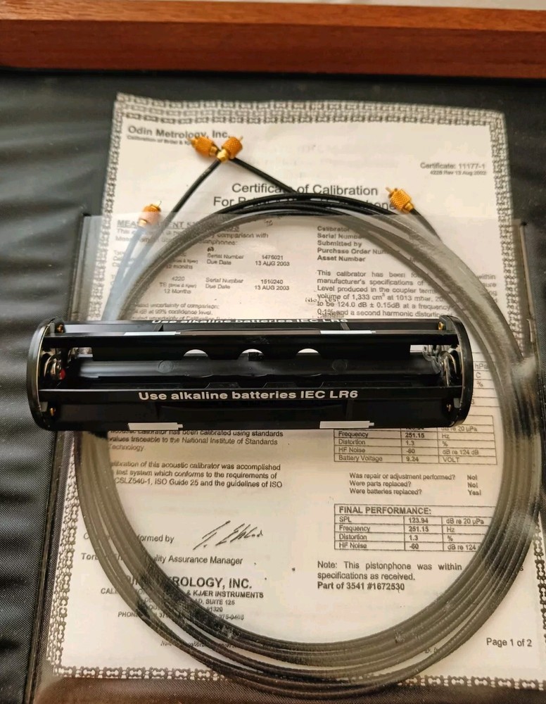 Bruel & Kjaer Type 3541 Sound Intensity Calibrator