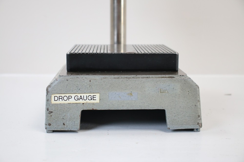 Mitutoyo 215-640 drop gage indicator comparator test stand #9