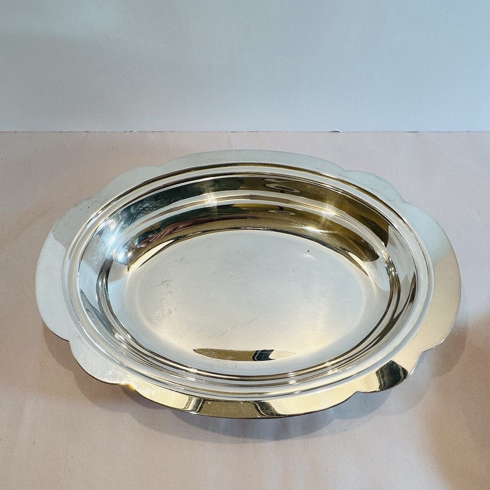 Vintage Silverplate Handled Oval Serving Bowl 11x8 Inch Scalloped Rim