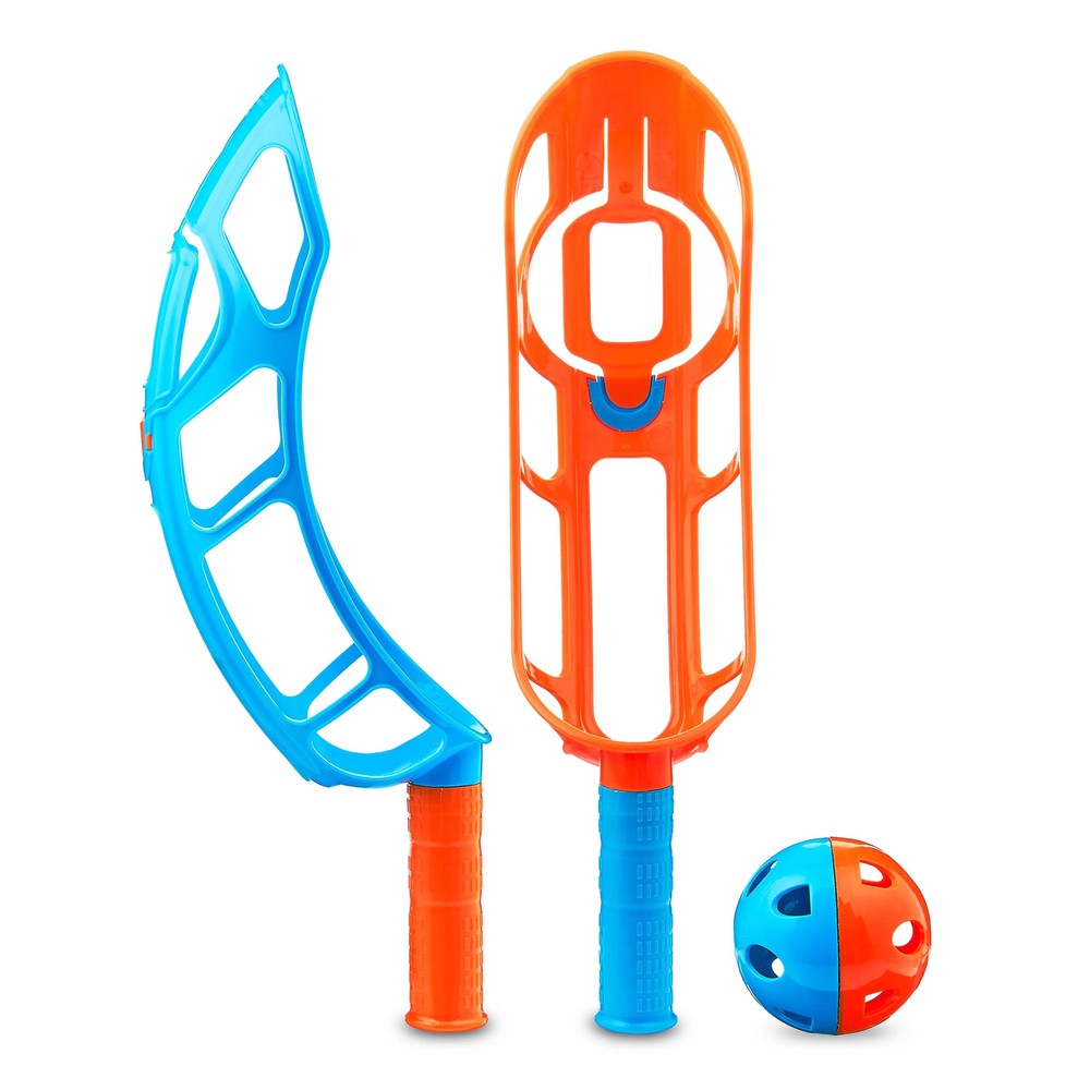 Outdoor Click and Throw Toy