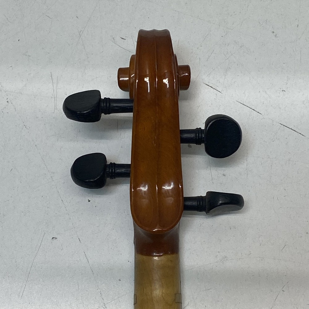 Violin w/ Case & Accessories