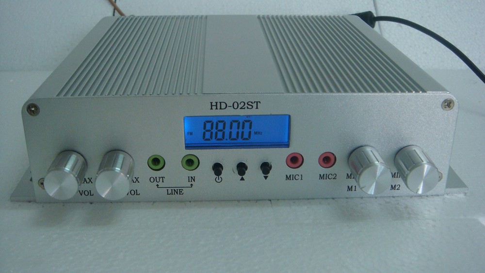 FM transmitter stereo PLL broadcast radio station +Range Max Antenna +Power 20W