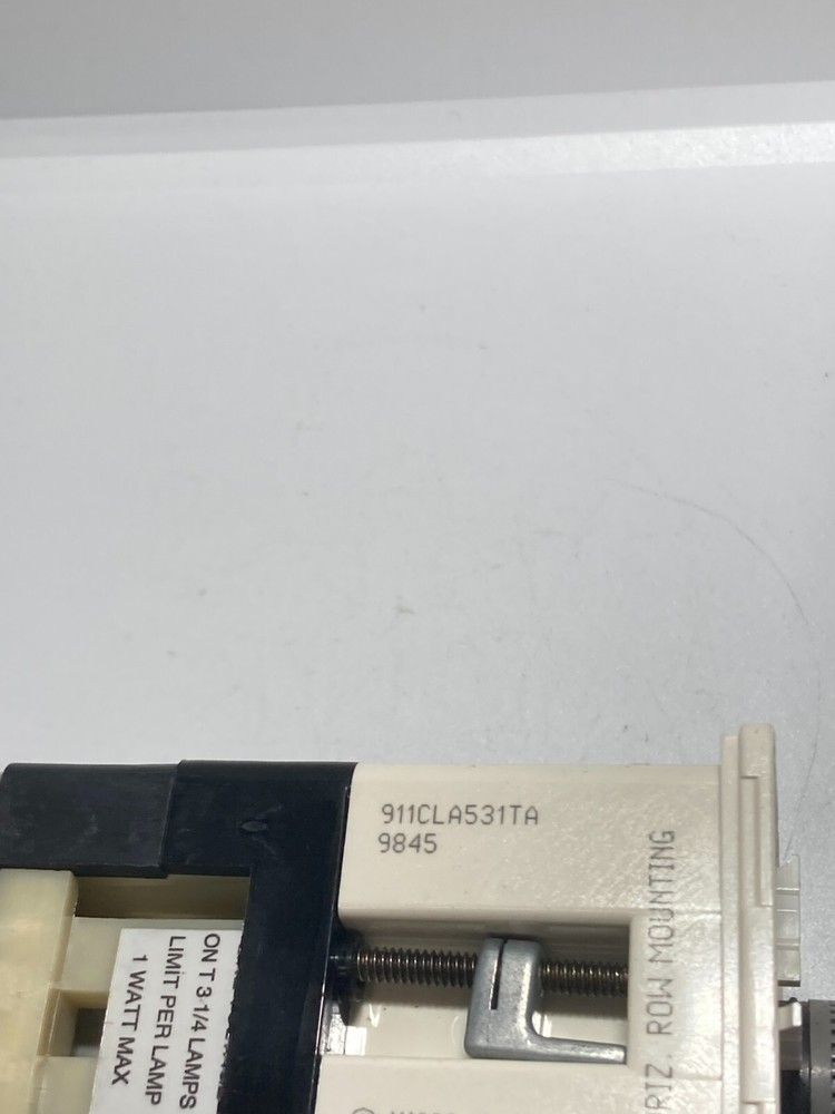 MICRO SWITCH 911CLA531TA SELECTOR MODULE 600VAC 125VDC 2NO-2NC NNB