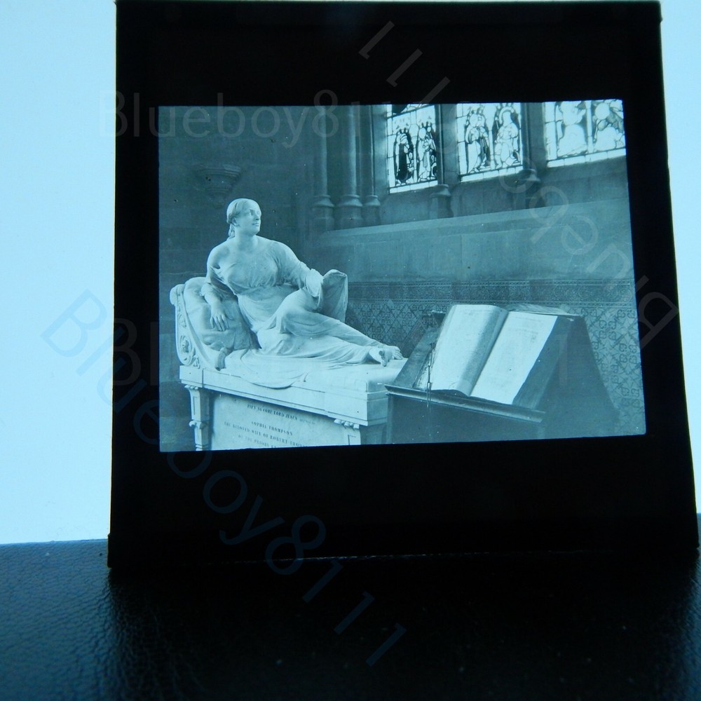 Monument ? magic lantern