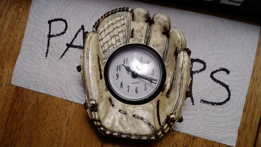 Hobby Lobby Ceramic baseball glove quartz clock *minute hand does not work*