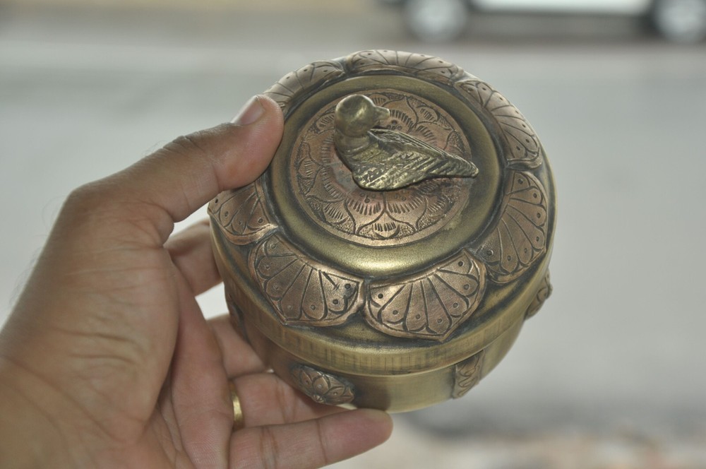 Vintage Brass Round Shape Copper Fitted Solid Dry Fruit Box