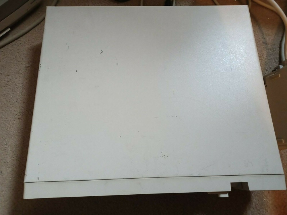 RARE Commodore 128D (DCR) Computer - Boots and Computes! German Keyboard!