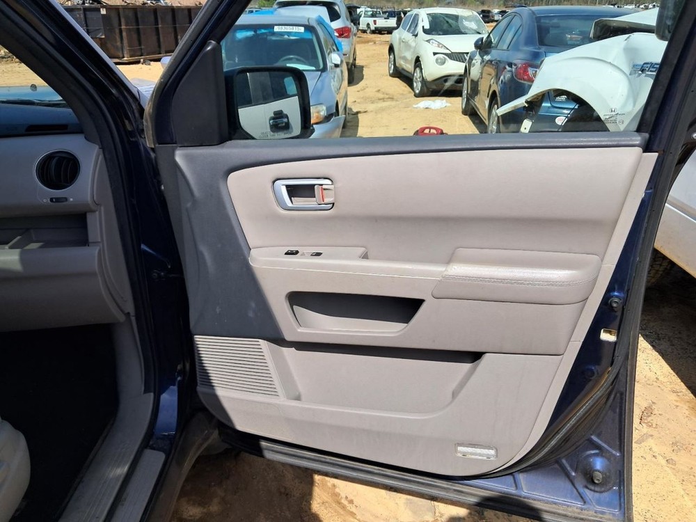 Fuse Box Engine Right Hand Engine Compartment Fits 12-15 PILOT 5022412