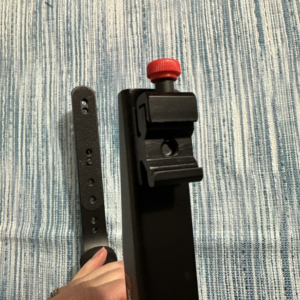 STROBOFRAME QUICKFLIP 350 CAMERA FLASH BRACKET - USED