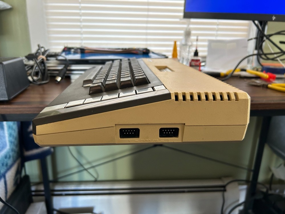 Atari 800XL Computer System Tested Working no power or game included