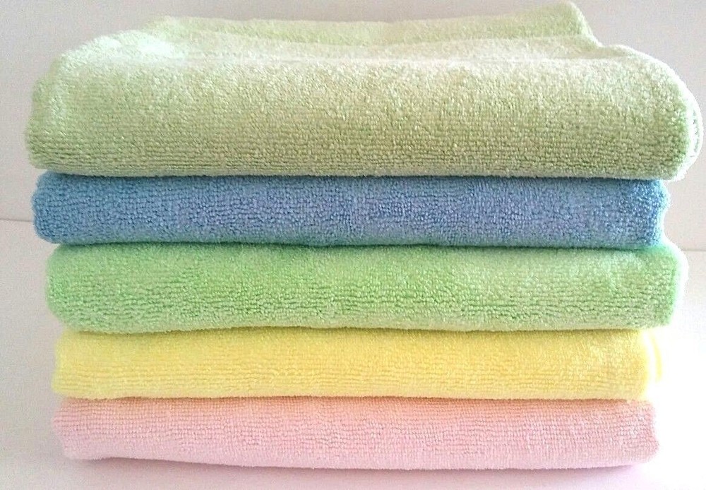 2 Large 24" X 40"  Microfiber Drying & Cleaning Towel