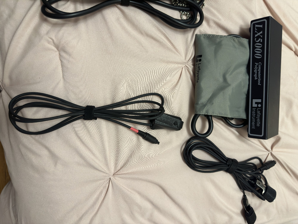 Barely Used LX5000 Computerized Polygraph Lafayette Instrument