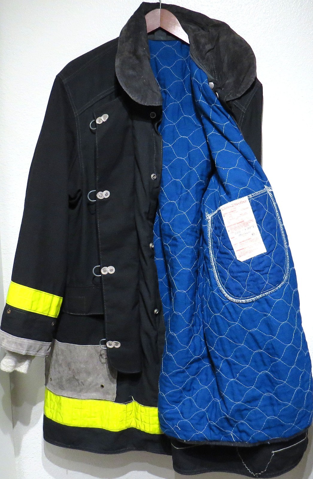 vtg Cairns & Brother 1986 BLACK TURNOUT Coat MED 40 Nomex 80s Fireman Reflectors