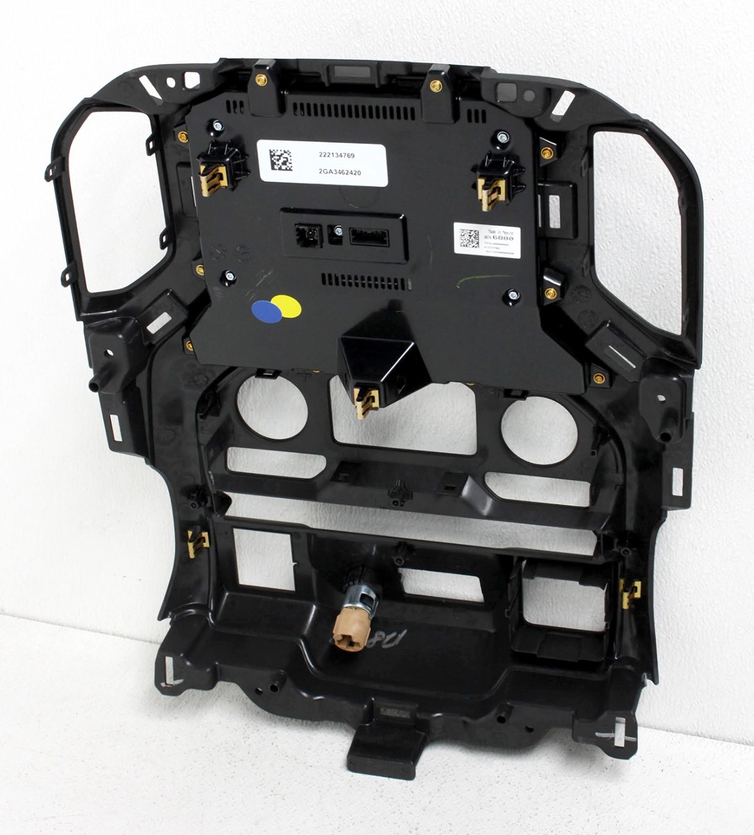 OEM Silverado 2500, 3500 Control Panel & Screen 84746880 - Surface Scratches