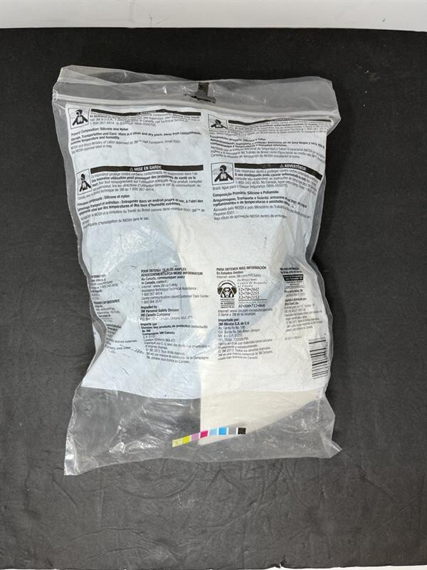3M Rugged Comfrot Half Facepiece 6501/49487 (Size S)