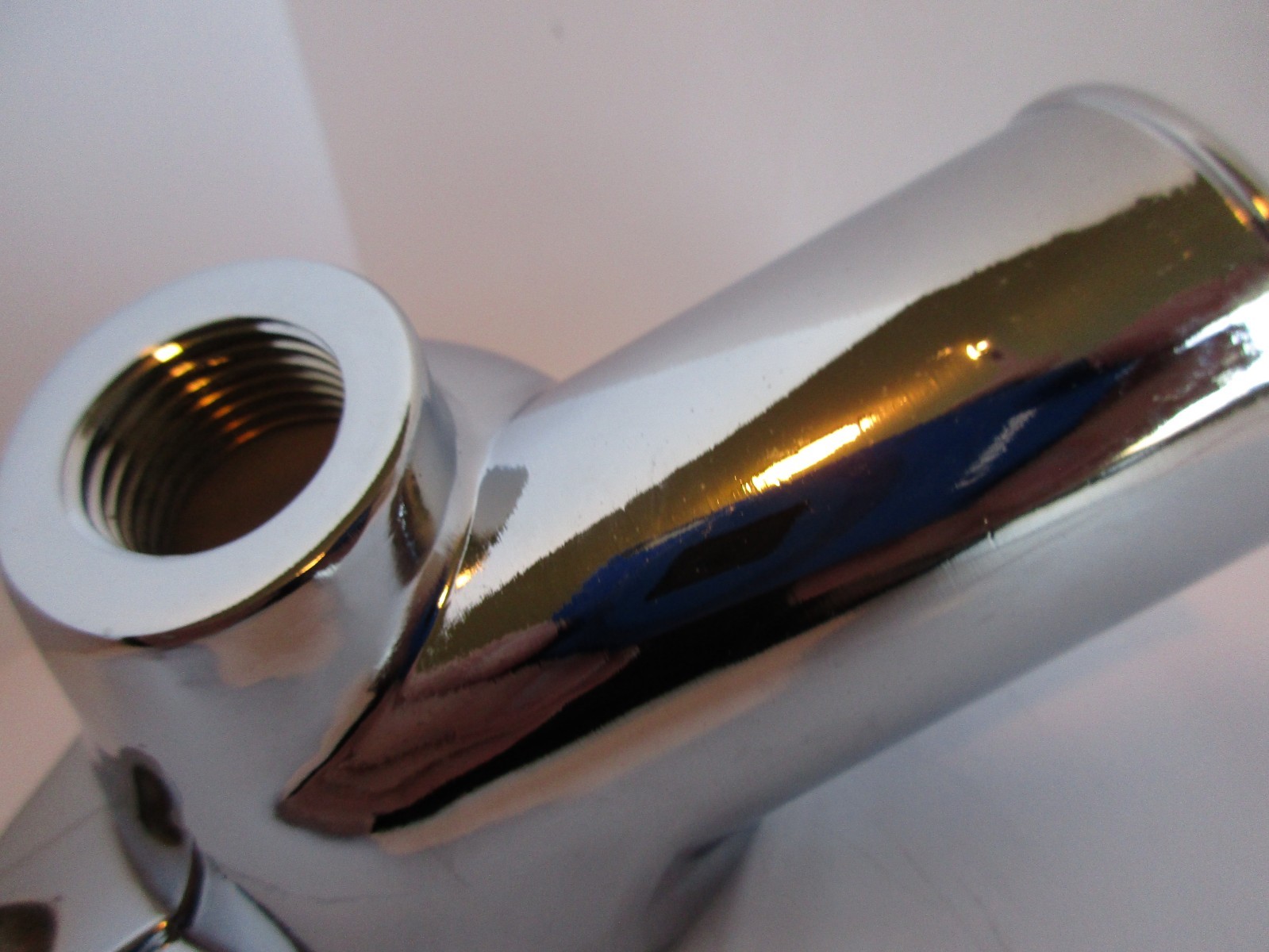 SBC BBC Chevy 15deg CHROME WATER NECK THERMOSTAT HOUSING WITH TEMP PORT #9468