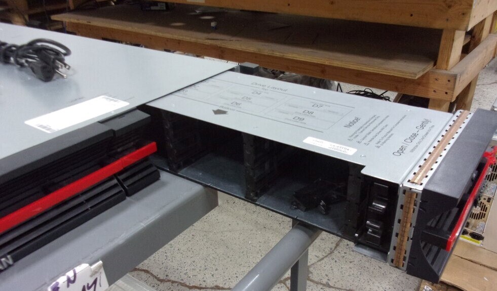 NEXSAN E-Series E18V2A-72/4 18-Bay SAS SAN Expansion Array Dual Controller