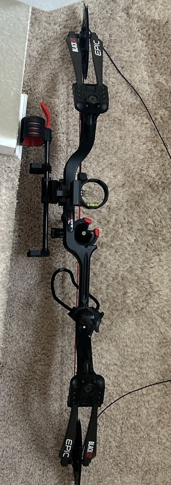 BlackOut Epic Compound Bow RH – Trophy Ridge Sight – Needs String / Repair As-is