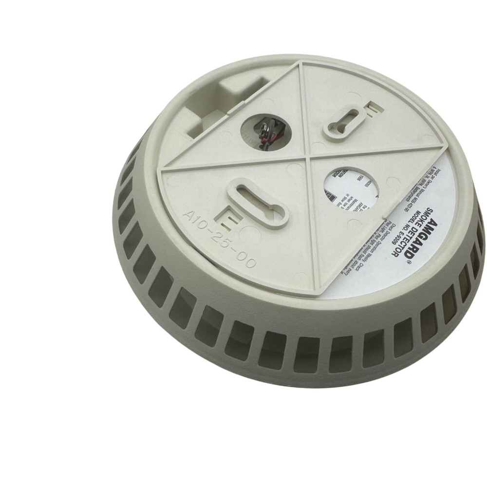 Amgard Smoke Detector Model E9309 Battery Operated Ceiling Mount Adjustable