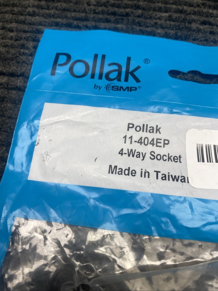 POLLAK 11-404EP 4-Way Connector Socket