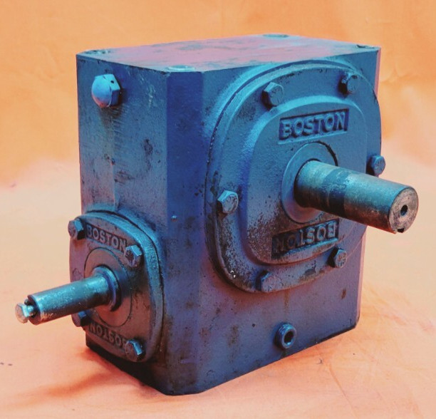BOSTON GEAR GEAR REDUCER 726-10-H 10:1 LEFT & RIGHT HAND