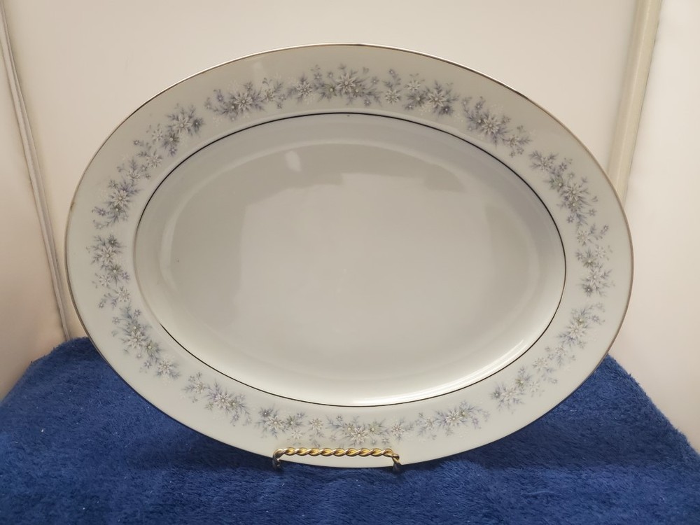 Noritake Marywood 11" Oval Serving Platter LK