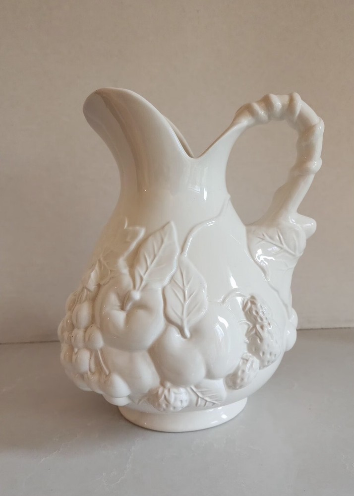 Gibson Houseware Designs White Embossed Fruit Accessories 3 Quart Pitcher 10"