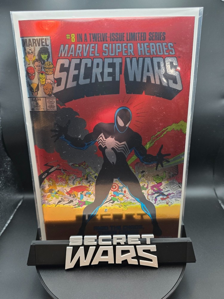 Marvel - Secret Wars - Comic Book Display Stand CGC, CBCS, Non-Graded Comics