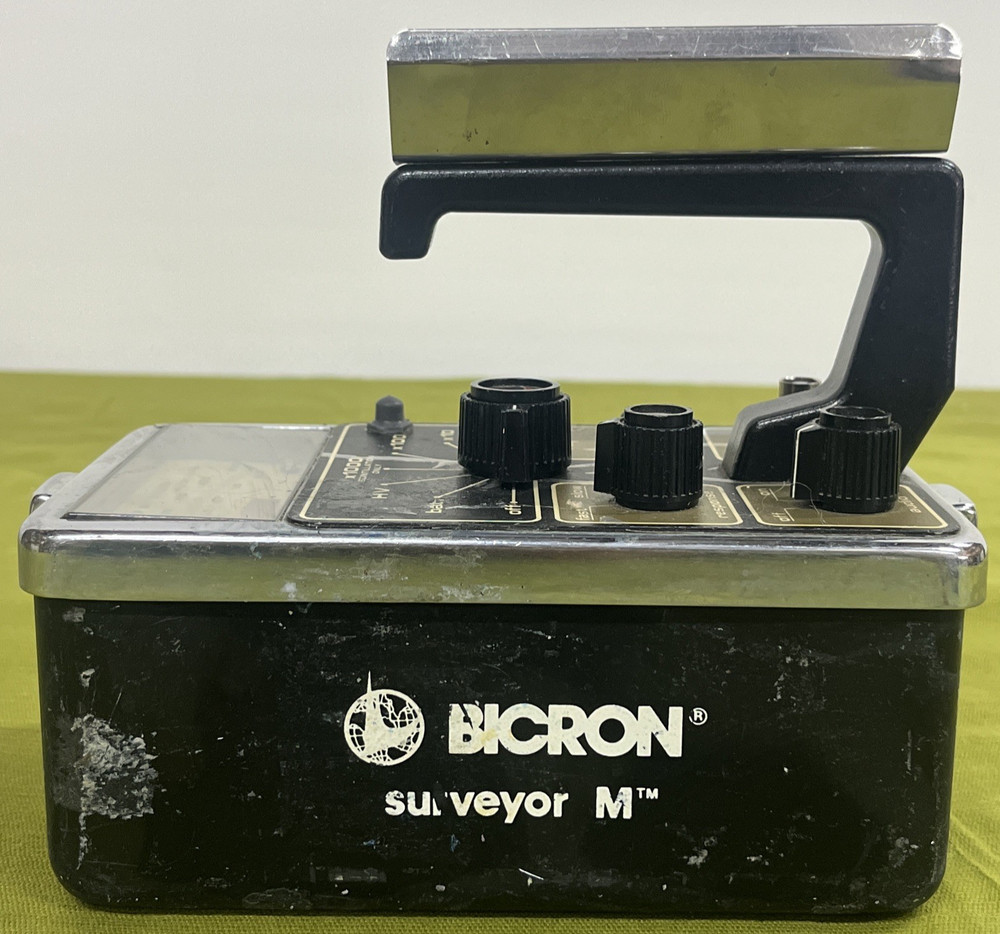 Bicron Surveyor Meter Model MX with Scaler