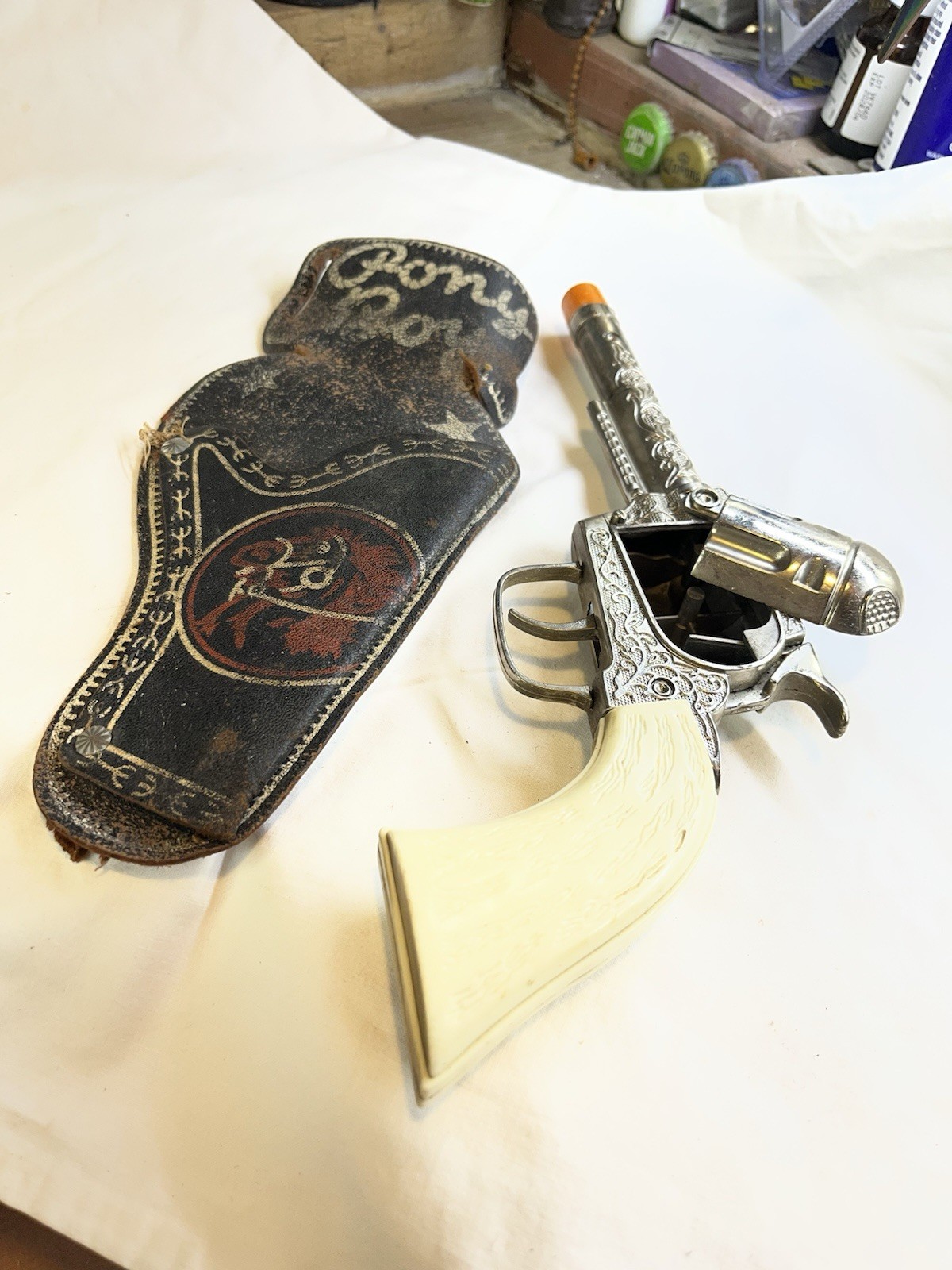 Vintage 1950’s Cowboy Hat Size 7, Cap Gun, (Works), And Holster.