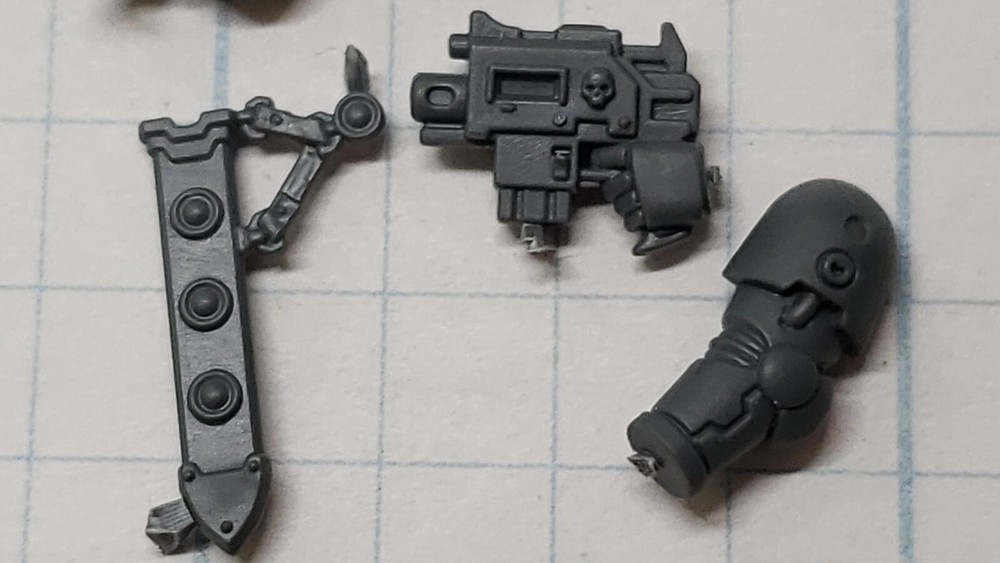 30K Space Marine Bits Mark III Command Squad Bionic Arm Power Sword Sheath