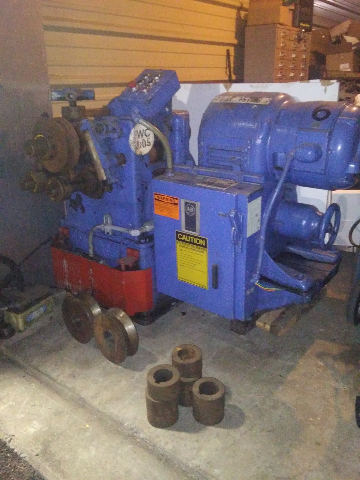 Kane & Roach Angle Roller. Rolls angle ,flats, round, and square.