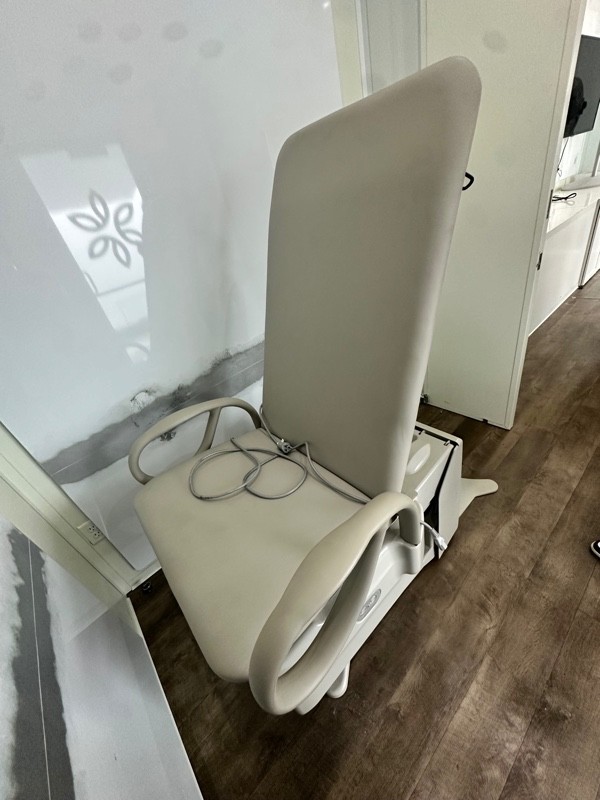 Brewer FLEX Access Exam Table Model 5801
